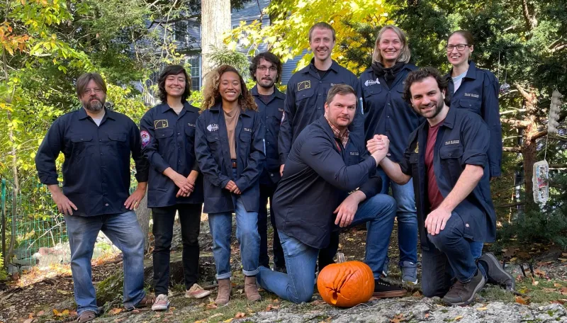 Group photo of the lab team in the Harris lab.