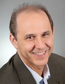 Headshot of Scott Snapper.