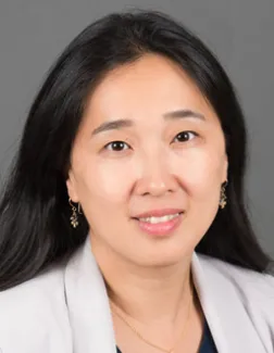 Headshot of Ruobing Wang.