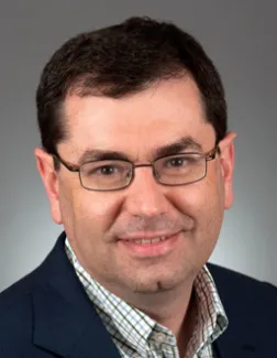 Headshot of Joel Hirschhorn.